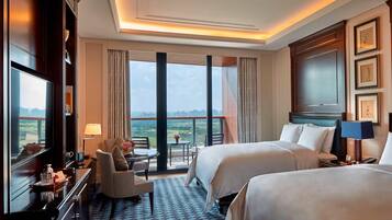 1 bedroom, premium bedding, down comforters, minibar