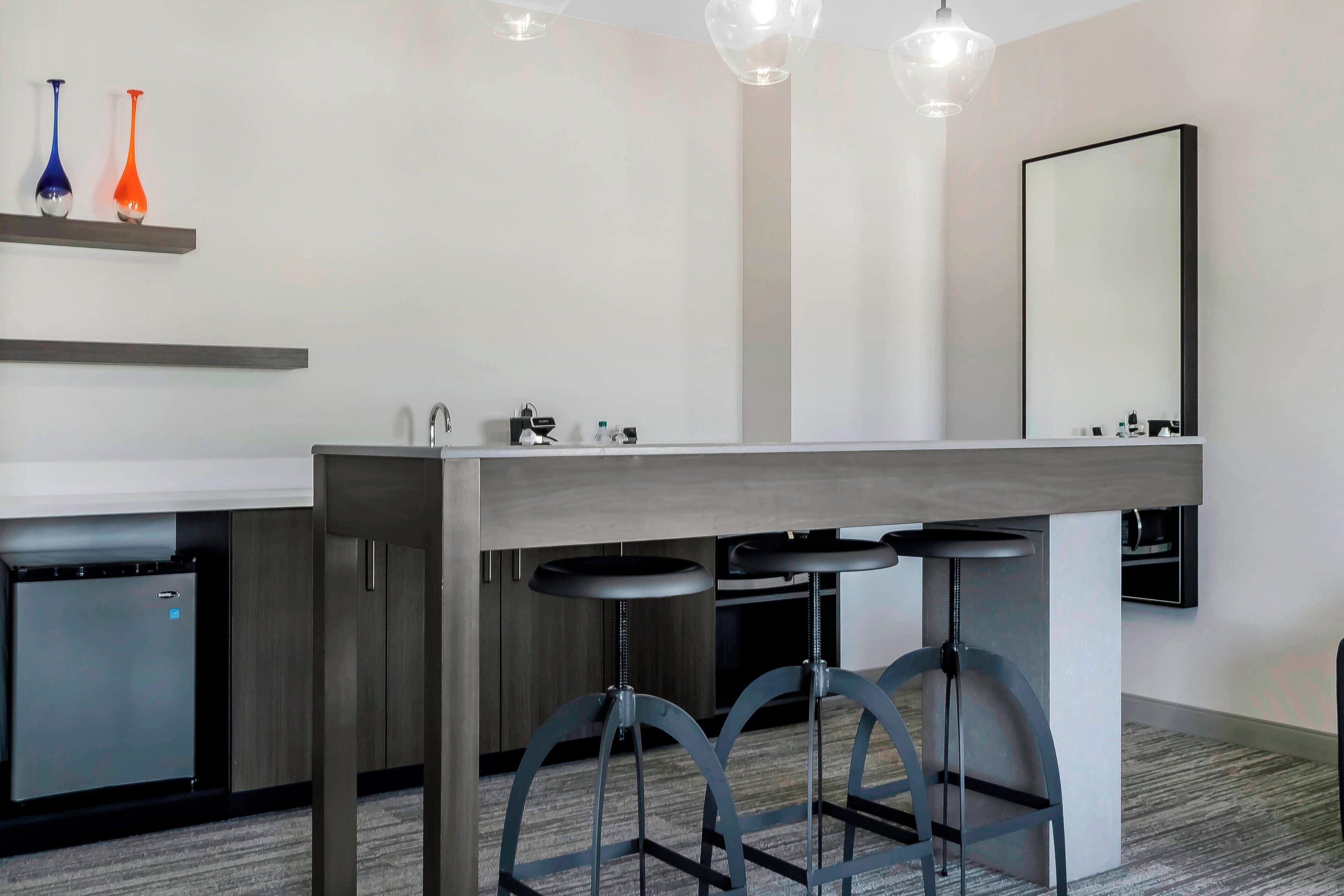 1 bedroom, premium bedding, down duvets, in-room safe