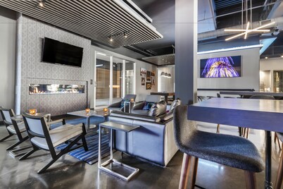 Aloft Newport On The Levee