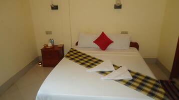 Chambre Double | Bureau, rideaux occultants, Wi-Fi gratuit