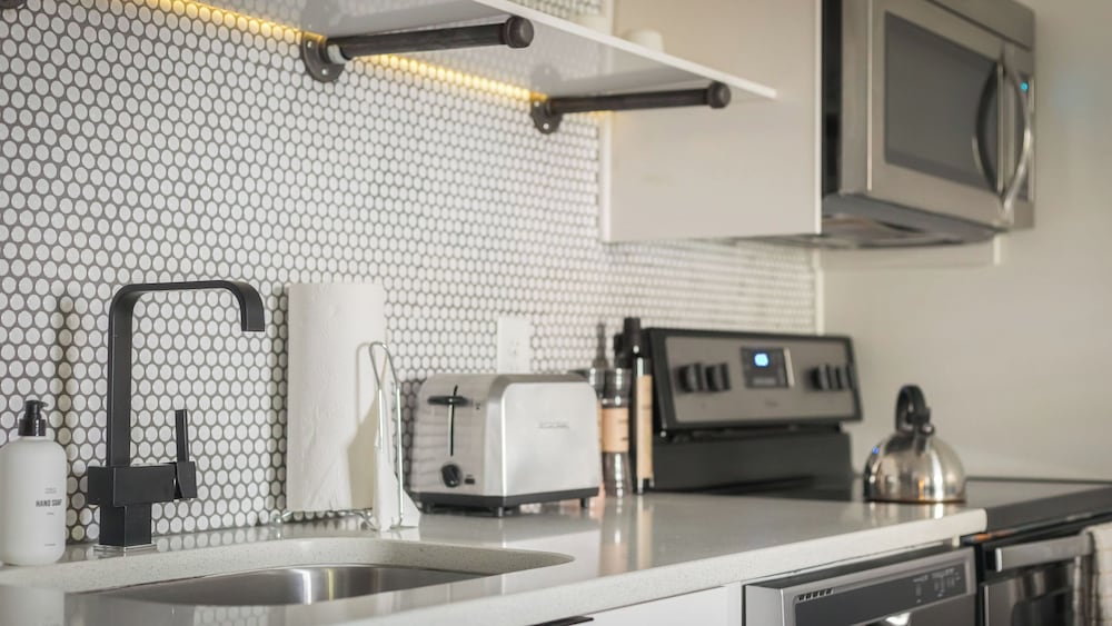 SoBro Guest House by AvantStay by null