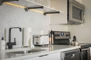 Fridge, microwave, oven, coffee/tea maker