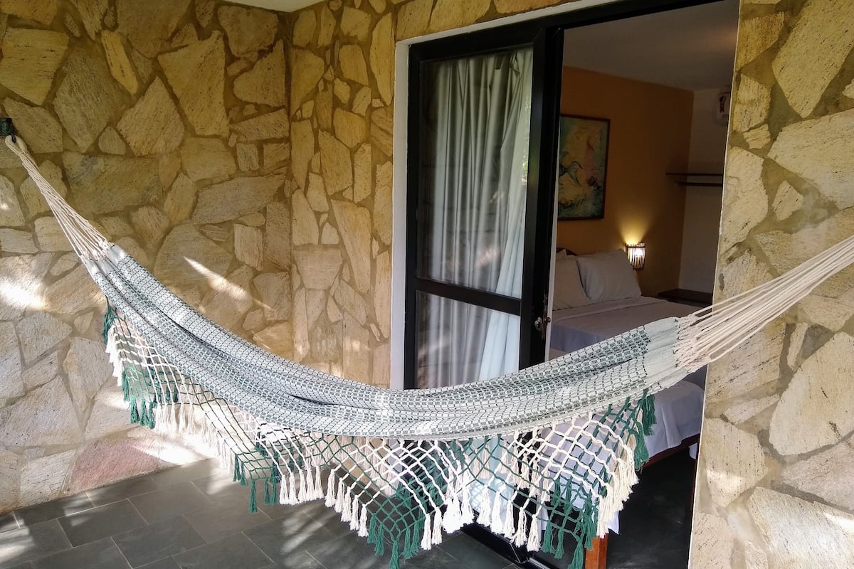 standard double room | 1 bedroom, minibar, in-room safe, blackout curtains