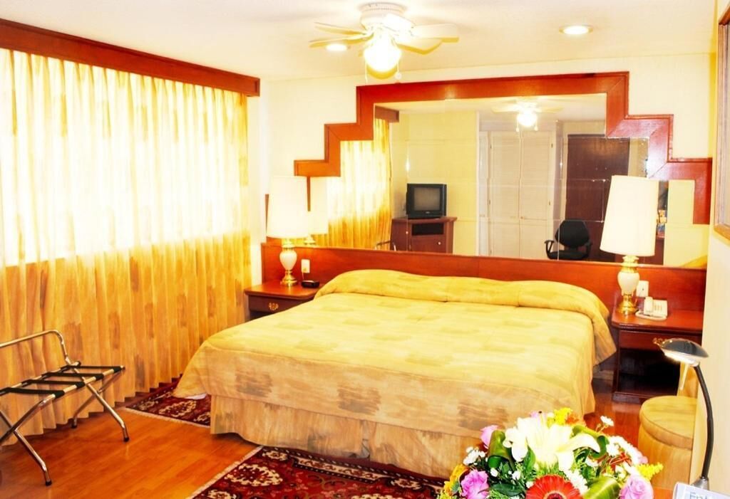 客房內保險箱、書桌、隔音、熨斗/熨衣板