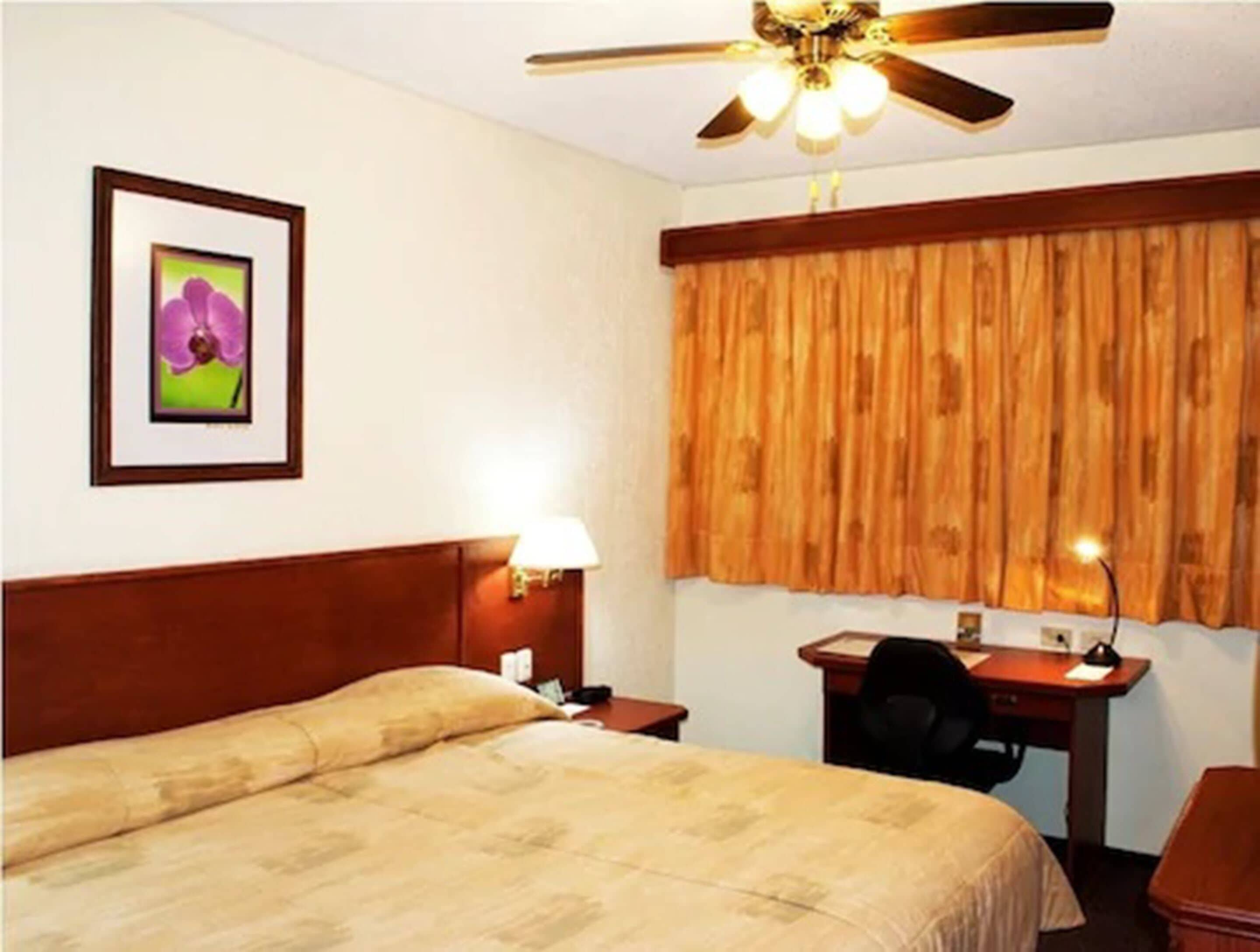 executive room | in-room safe, desk, soundproofing, iron/ironing board