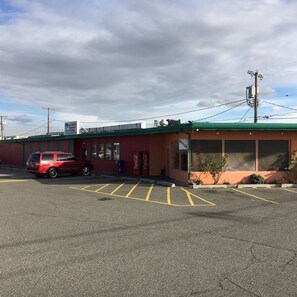 Exterior - Tahitian Motor Inn (Pasco)