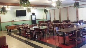 Food court - Tahitian Motor Inn (Pasco)