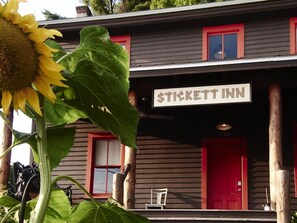 Front of property - Stickett Inn (Barryville)