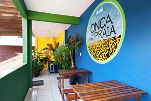 Porch - Onça da Praia Hostel (Vitoria)