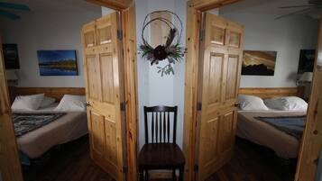 4 bedrooms, premium bedding, down comforters, Select Comfort beds