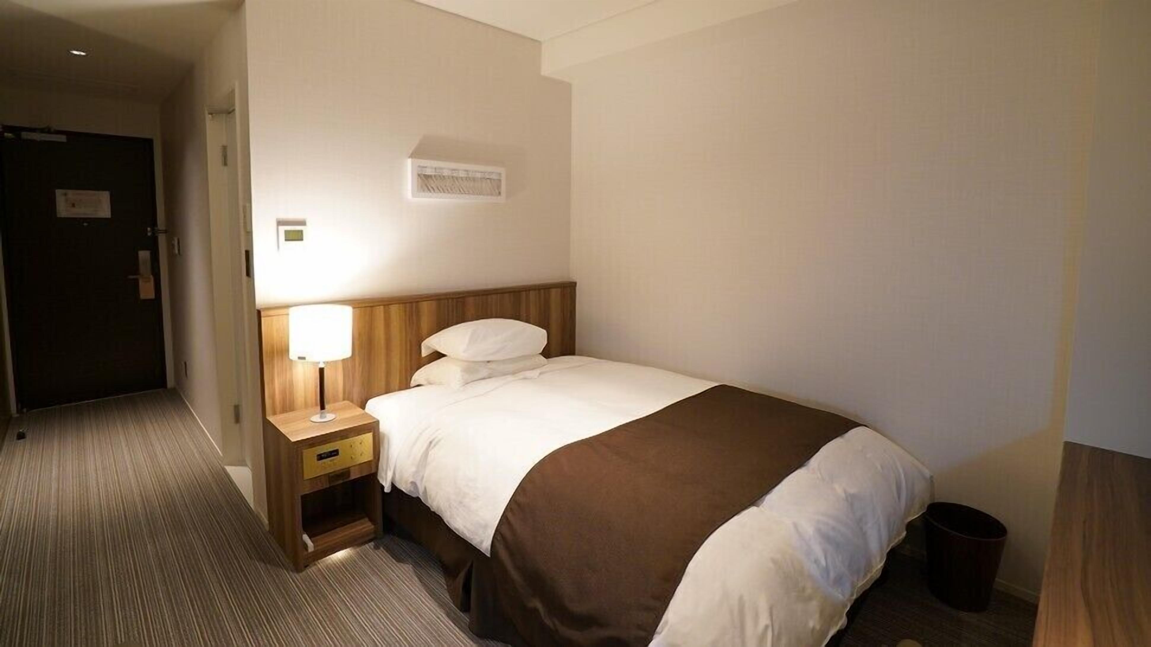 Wi-Fi gratuit, draps fournis
