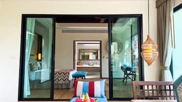 One Bedroom Pool Villa with Ocean View | Premium bedding, minibar, in-room safe, desk