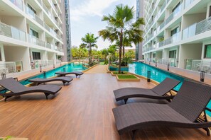 Sun deck