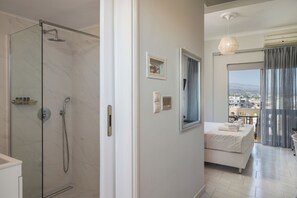 Studio | Blackout drapes, iron/ironing board, free WiFi, bed sheets - Chania Apartments (Chania)