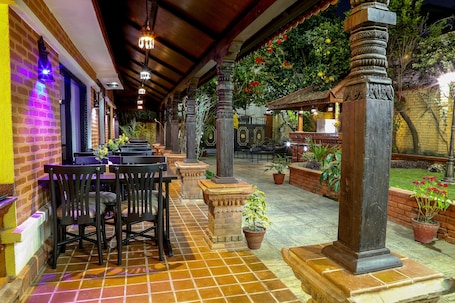 Food court