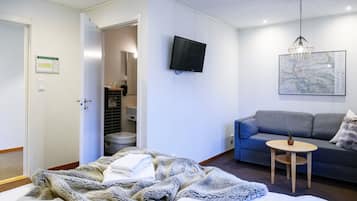 Family Quadruple Room, 1 Bedroom | Individually furnished, blackout drapes, free WiFi, bed sheets