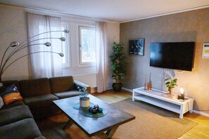 Vierbettzimmer, Gemeinschaftsbad (Hostel) | Wohnbereich