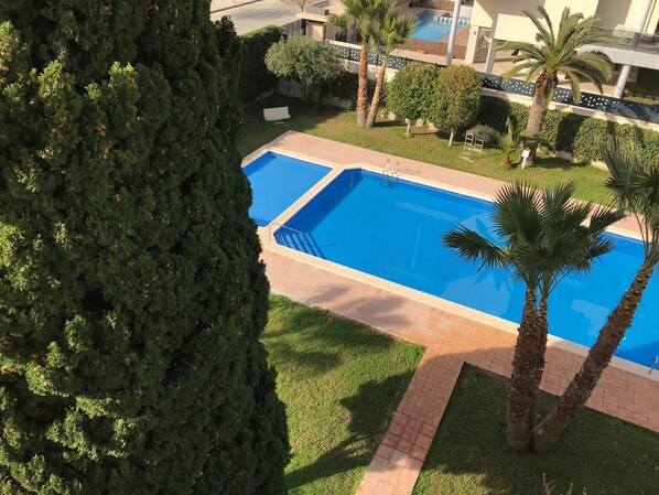 Outdoor pool, pool umbrellas