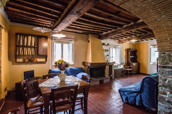 Duplex, 3 Bedrooms (Casa Chioi) | Living area | Flat-screen TV