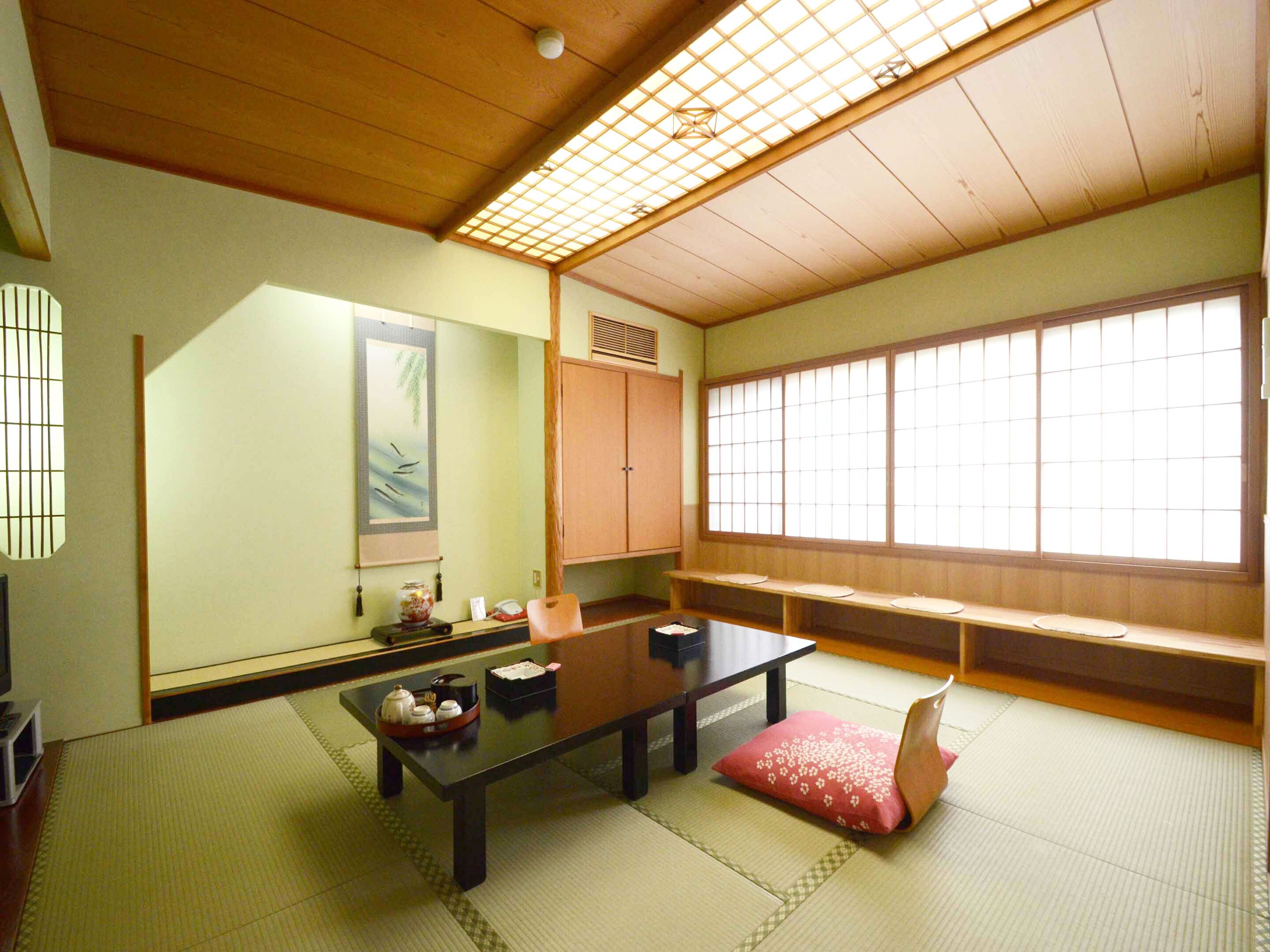 Minibar, coffres-forts dans les chambres, Wi-Fi gratuit