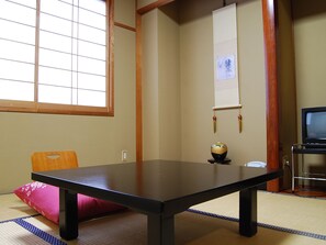 Traditional Room | Minibar, in-room safe, free WiFi - Hanagoyomi (Nanao)