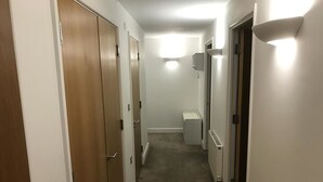 Apartment, 2 Bedrooms, Balcony | 1 bedroom, iron/ironing board, WiFi (free) - Styl Short Stay Apartment (London)