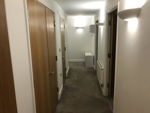 Leilighet, 2 soverom, balkong | 1 soverom, strykejern/-brett og wi-fi (inkludert)