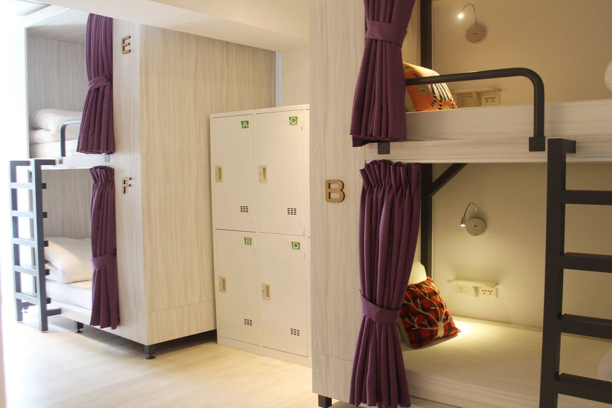6 Bed Ladies Dormitory (Independent Floor, shared bathroom) | Soundproofing, WiFi (free), individually furnished, bed sheets