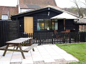 Double Room, Ensuite | Exterior - Riverside House (Norwich)