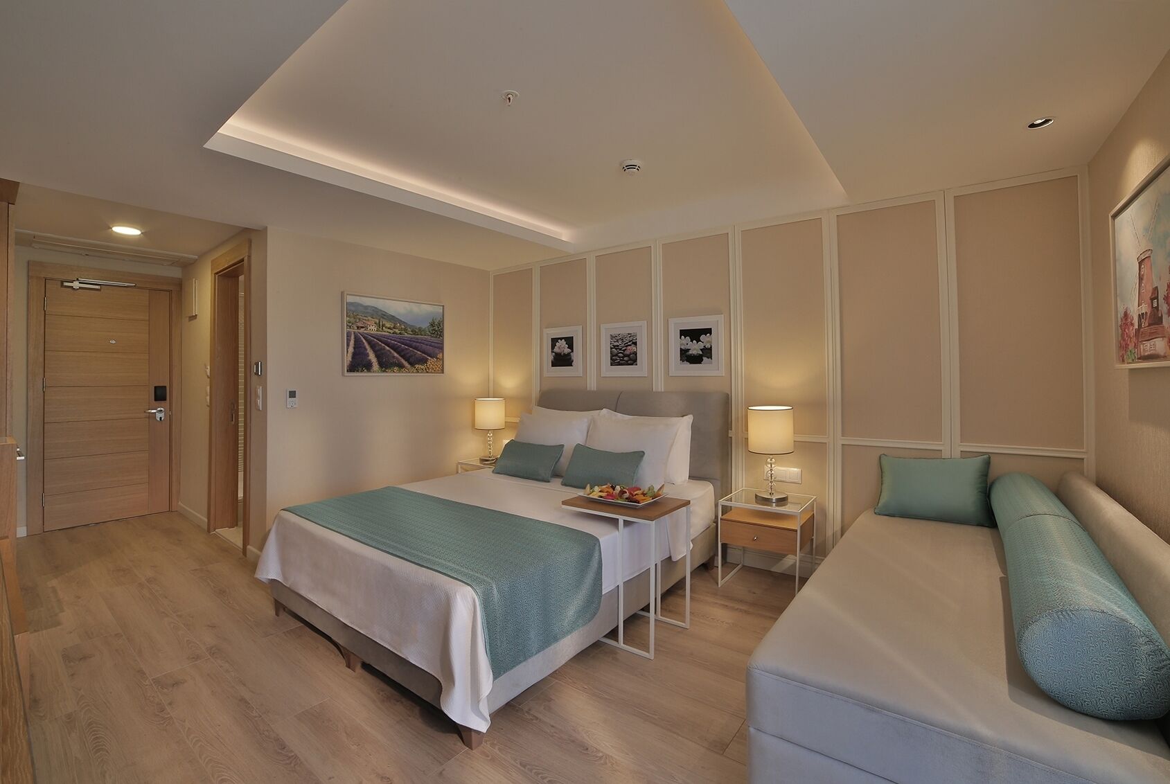 standard room, 1 bedroom, non smoking | premium bedding, in-room safe, desk, laptop workspace