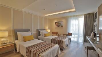 Standardzimmer, 1 Schlafzimmer, Nichtraucher | Hochwertige Bettwaren, Zimmersafe, Schreibtisch