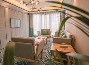 CEO  Suite Room | In-room safe, desk, blackout curtains, soundproofing - Cosy Park Hotel Hangzhou (Hangzhou)
