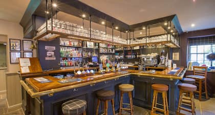 Howard Arms
