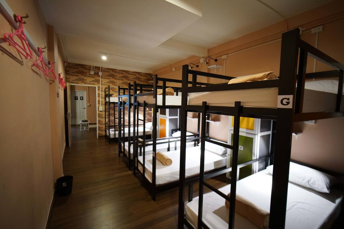 8-Bed Mixed Dormitory Room | Free WiFi