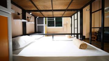 14-Bed Mixed Dormitory Room | Free WiFi