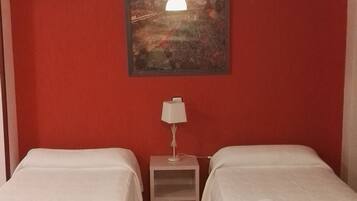 Free cots/infant beds, rollaway beds, free WiFi