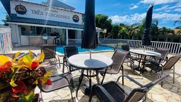 Televisión de pantalla plana