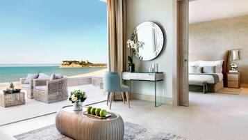 Minibar, Zimmersafe, Schreibtisch, BĂŒgeleisen/BĂŒgelbrett