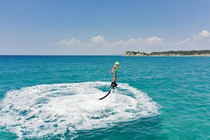 Surfing/boogie boarding