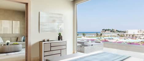 Deluxe One Bedroom Suite Grand Balcony Sea View