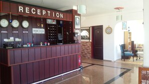 Reception - Ardic Deniz Hotel (Karaburun)