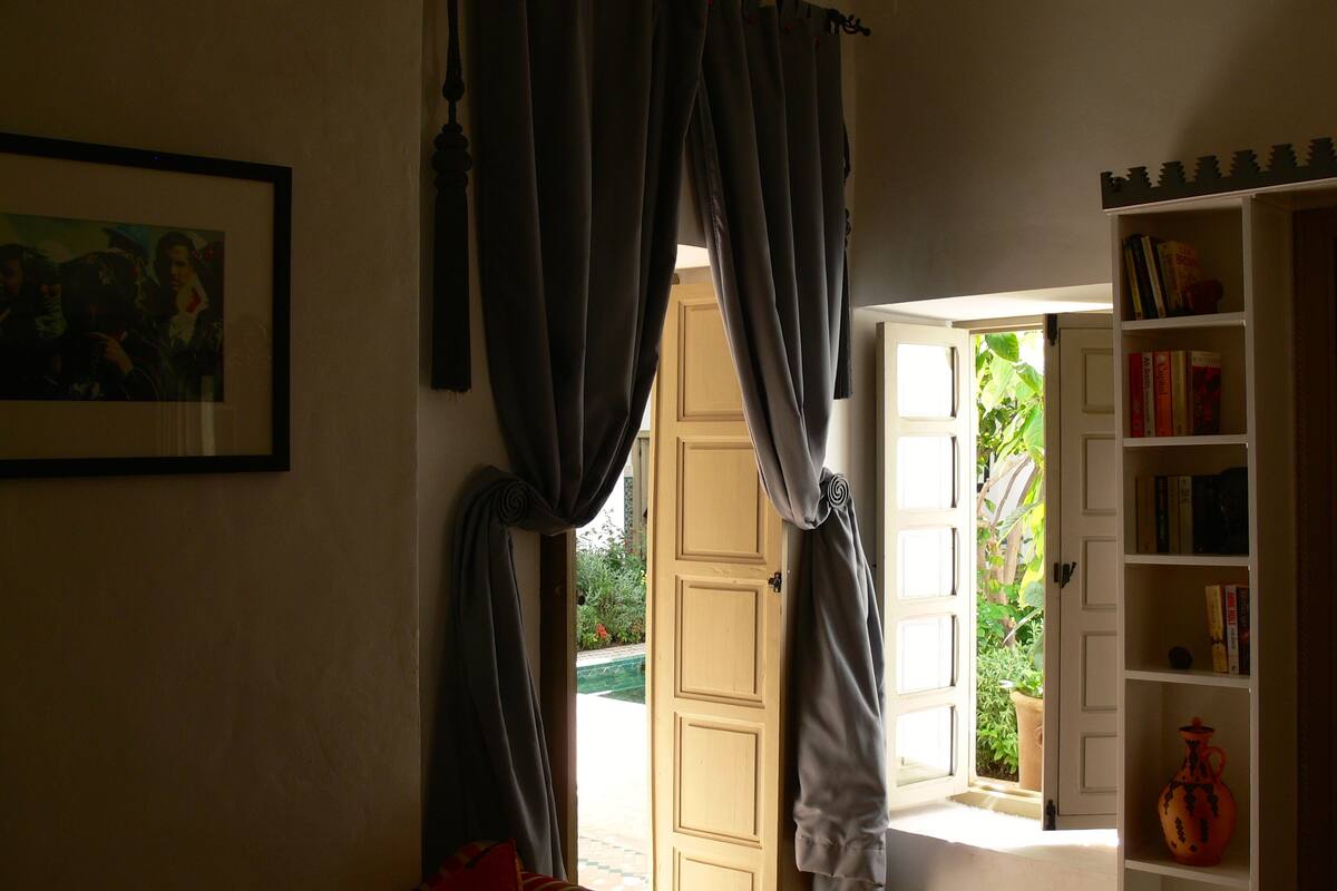 Double Room (Rokham)