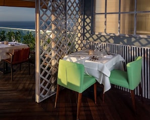 2 restaurantes, café da manhã, culinária brasileira