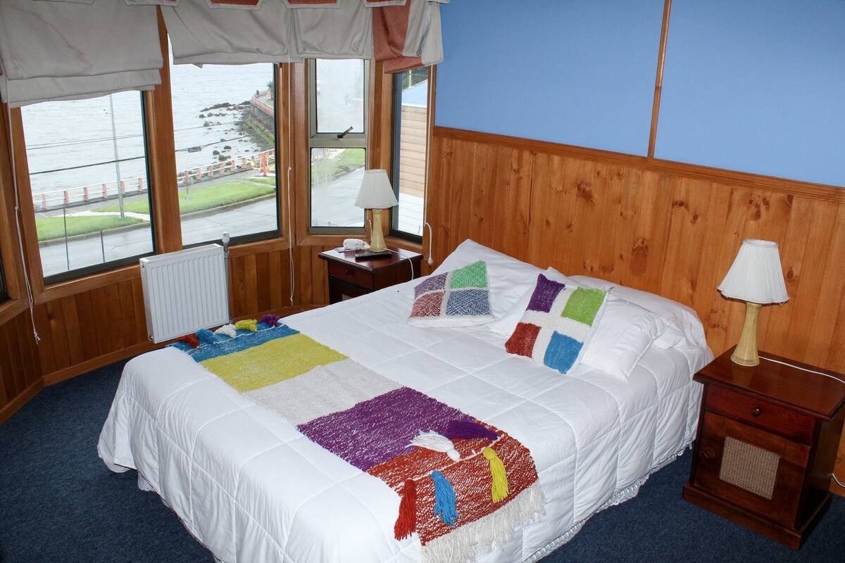 Standard Double Room, 1 Double Bed, Ocean View | In-room safe, iron/ironing board (on request), WiFi (free)