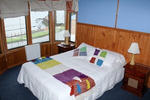 Kahden hengen standard-huone, 1 parisänky, valtamerinäköala | Tallelokero huoneessa, silitysrauta/-lauta, ilmainen Wi-Fi