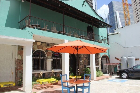 Porch - Hostel Casa 33 (Panama City)
