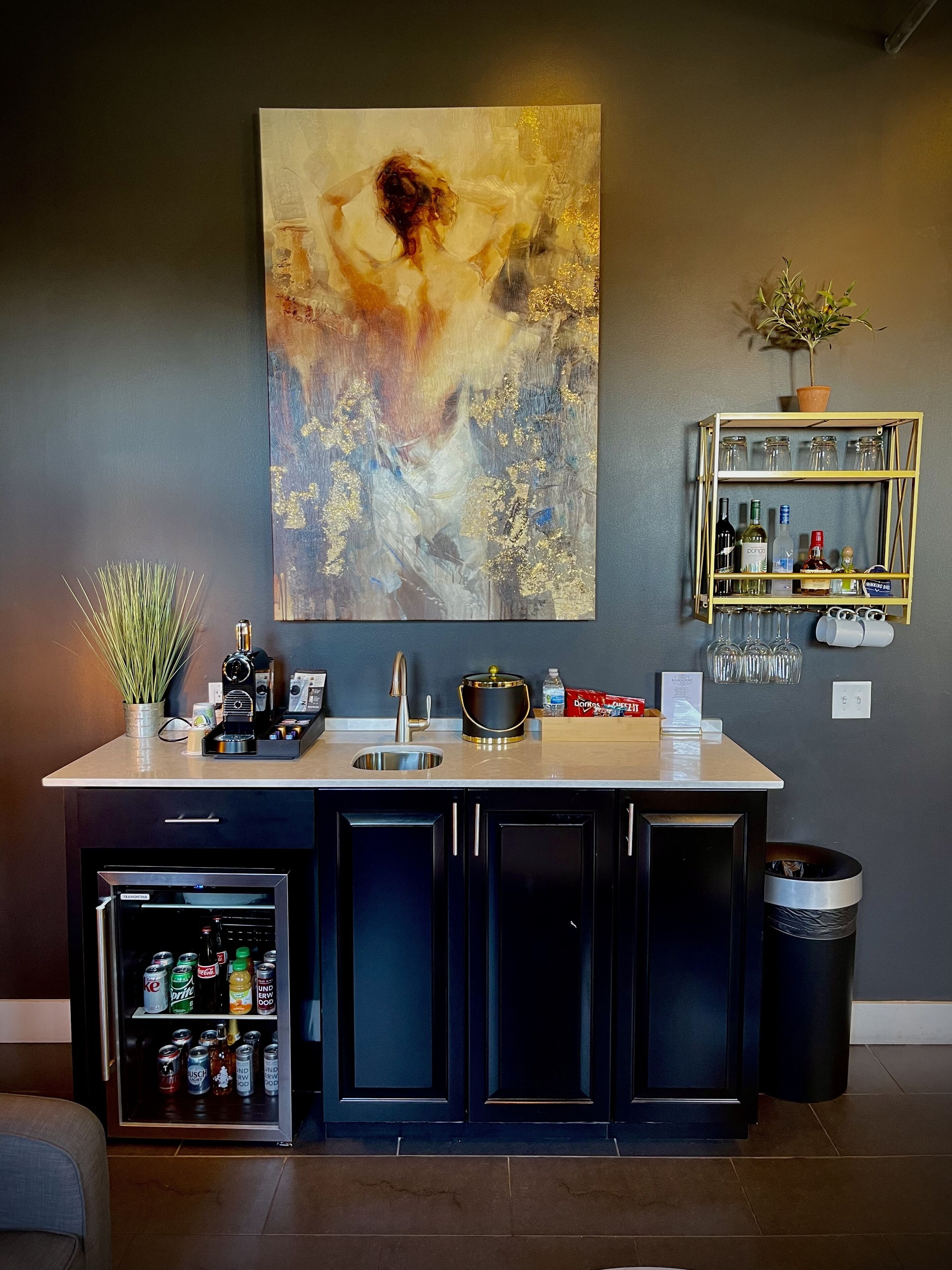 Elite Room, 1 King Bed, City View | Egyptian cotton sheets, premium bedding, down duvets, minibar