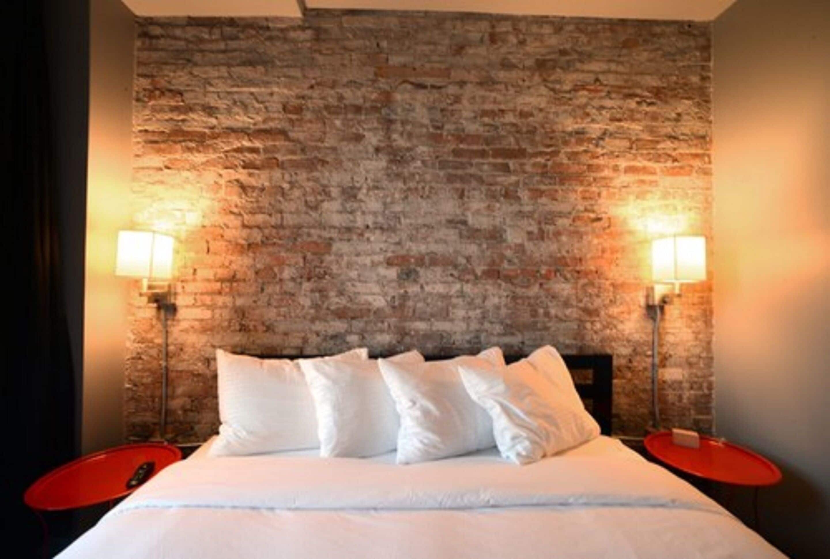 luxury room, 1 king bed, city view | 1 bedroom, egyptian cotton sheets, premium bedding, down duvets