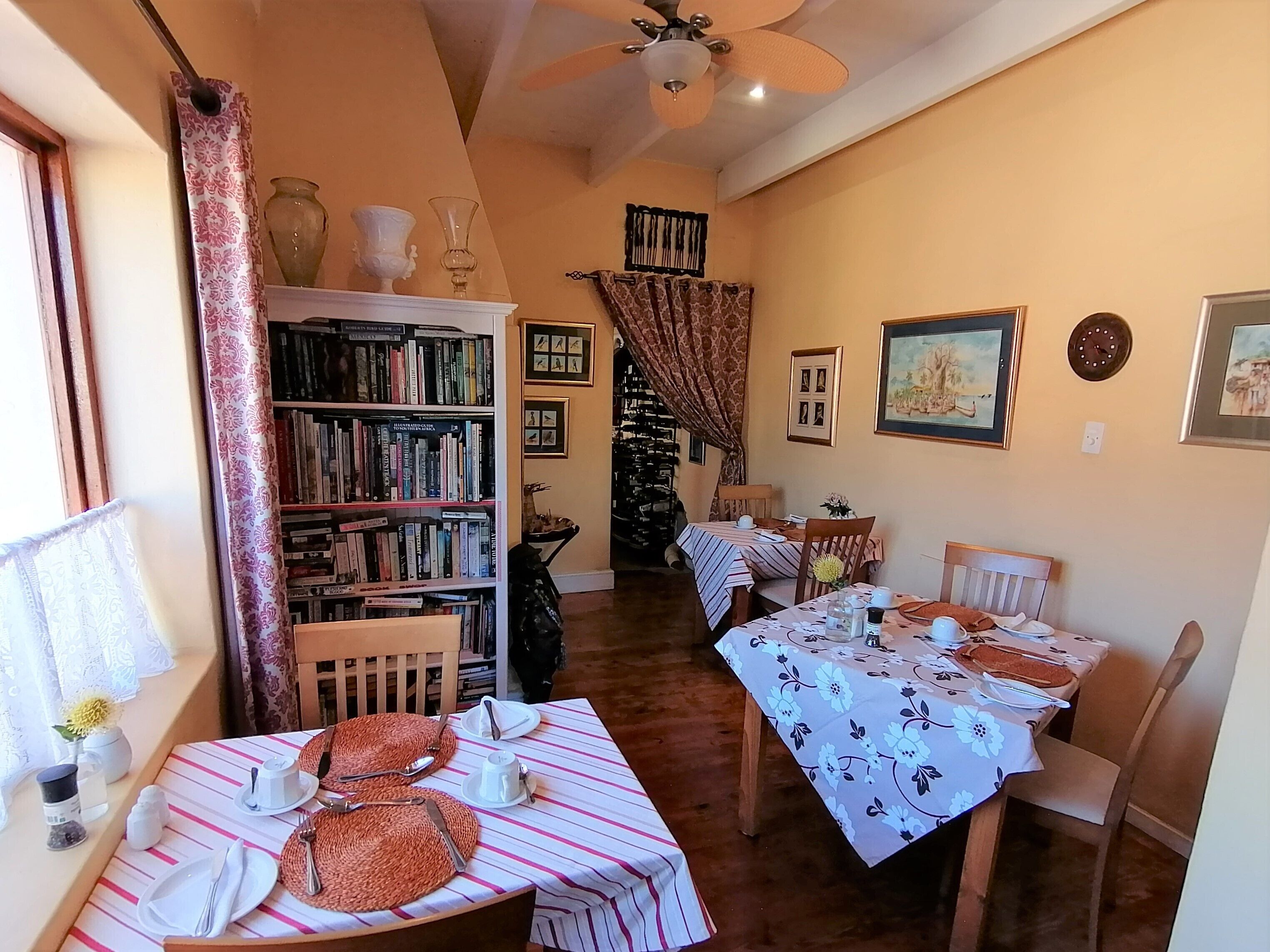 Café da manhã completo todos os dias (ZAR 150 por pessoa) 