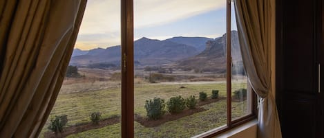 Exclusive Cottage, 3 Bedrooms, Mountain View | View from room